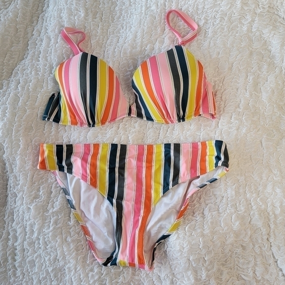 Shade & Shore Striped Bikini Set 36B top Medium Botttoms - Picture 1 of 6